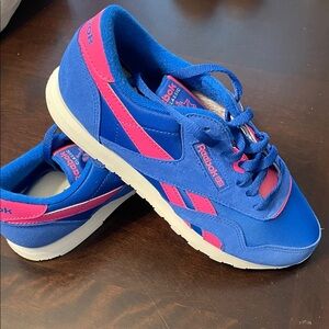 NEW Reebok Lifestyle Classic Nylon Blue and Pink - Size 9.5